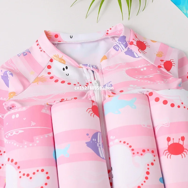 子供用漫画プリント水着、浮力水着、フローティングラッシュガー - Baby Swimming Floater のレビューと価格